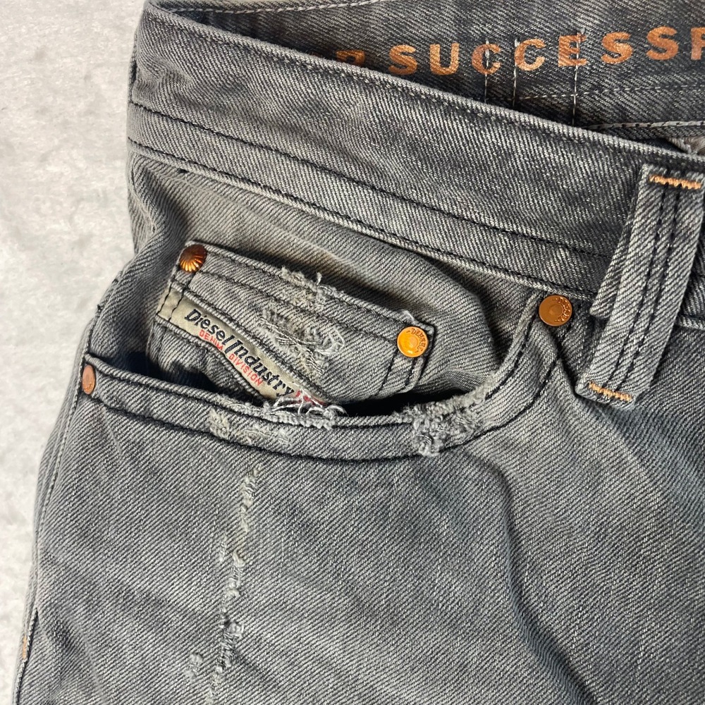 Diesel Men's Slim Straight Jeans in Charcoal Gray - Picture 2 of 14